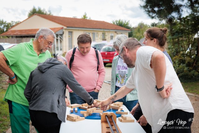 Limoges'Hop #5

Partage libre à des fins non promotionnelles ou commerciales, en créditant l'auteur (@lightexmachina).

© Alexandre - LIGHT EX MACHINA 2023, tous droits réservés.